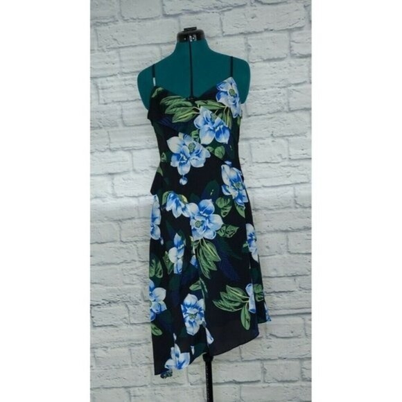 Banana Republic Dresses & Skirts - BANANA Republic womens Floral Print Spagetti Strap dress Sz 4P